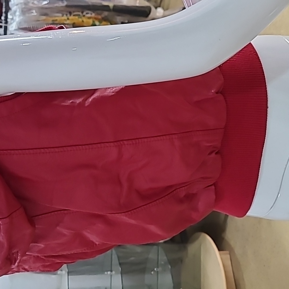 YMI Red Vest - Picture 4 of 9
